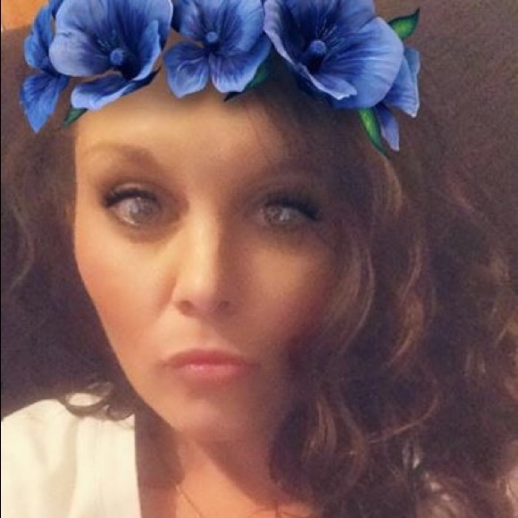 Meet your Posher, Olivia - Picture 1 of 1